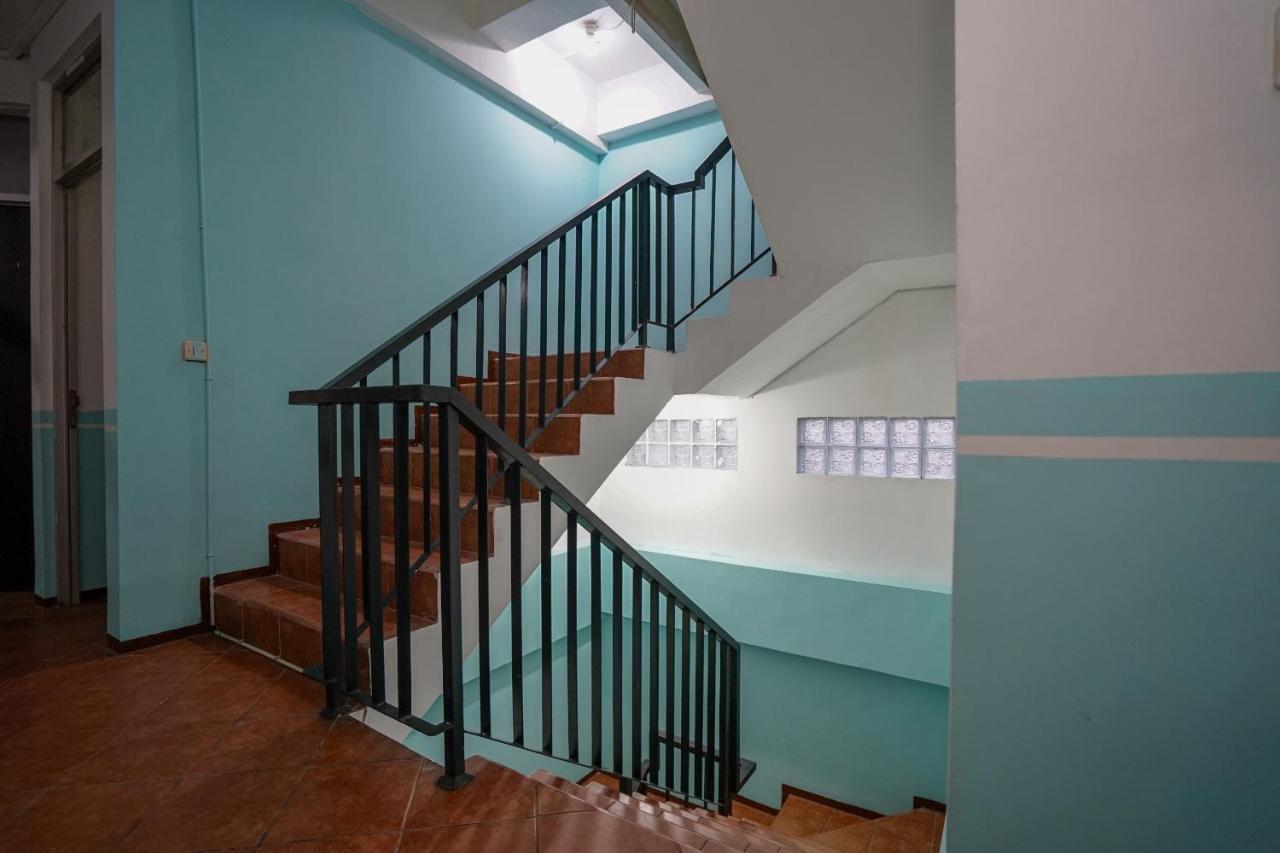 Super Oyo 1844 Bravo Residence Pangkal Pinang Ngoại thất bức ảnh