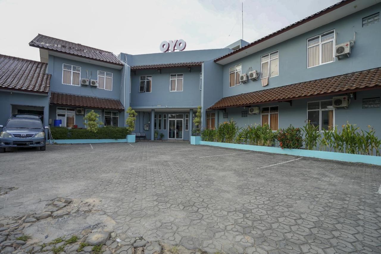 Super Oyo 1844 Bravo Residence Pangkal Pinang Ngoại thất bức ảnh