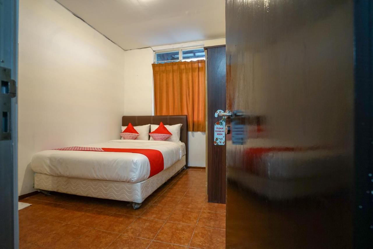 Super Oyo 1844 Bravo Residence Pangkal Pinang Ngoại thất bức ảnh