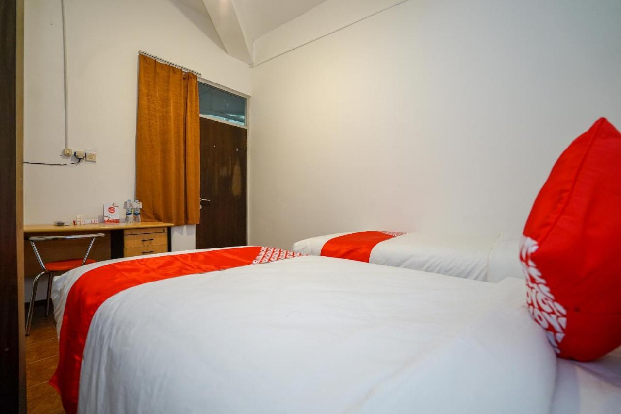 Super Oyo 1844 Bravo Residence Pangkal Pinang Ngoại thất bức ảnh